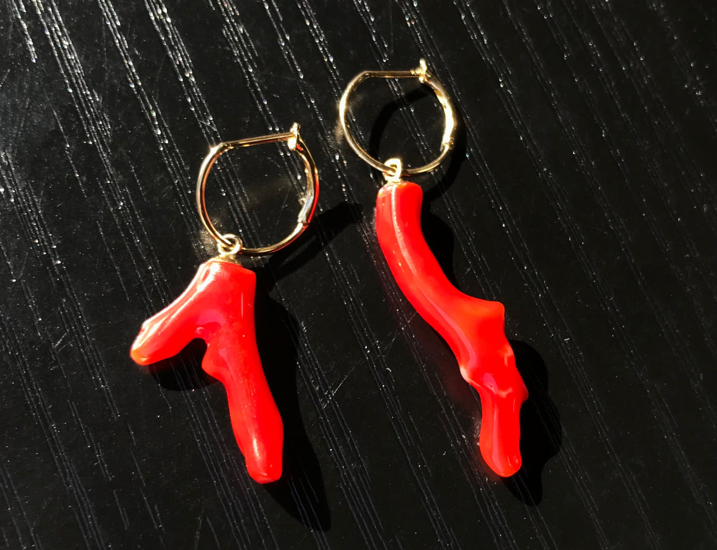 K18 solid gold Asymmetrical earrings with Japanese blood red coral branches