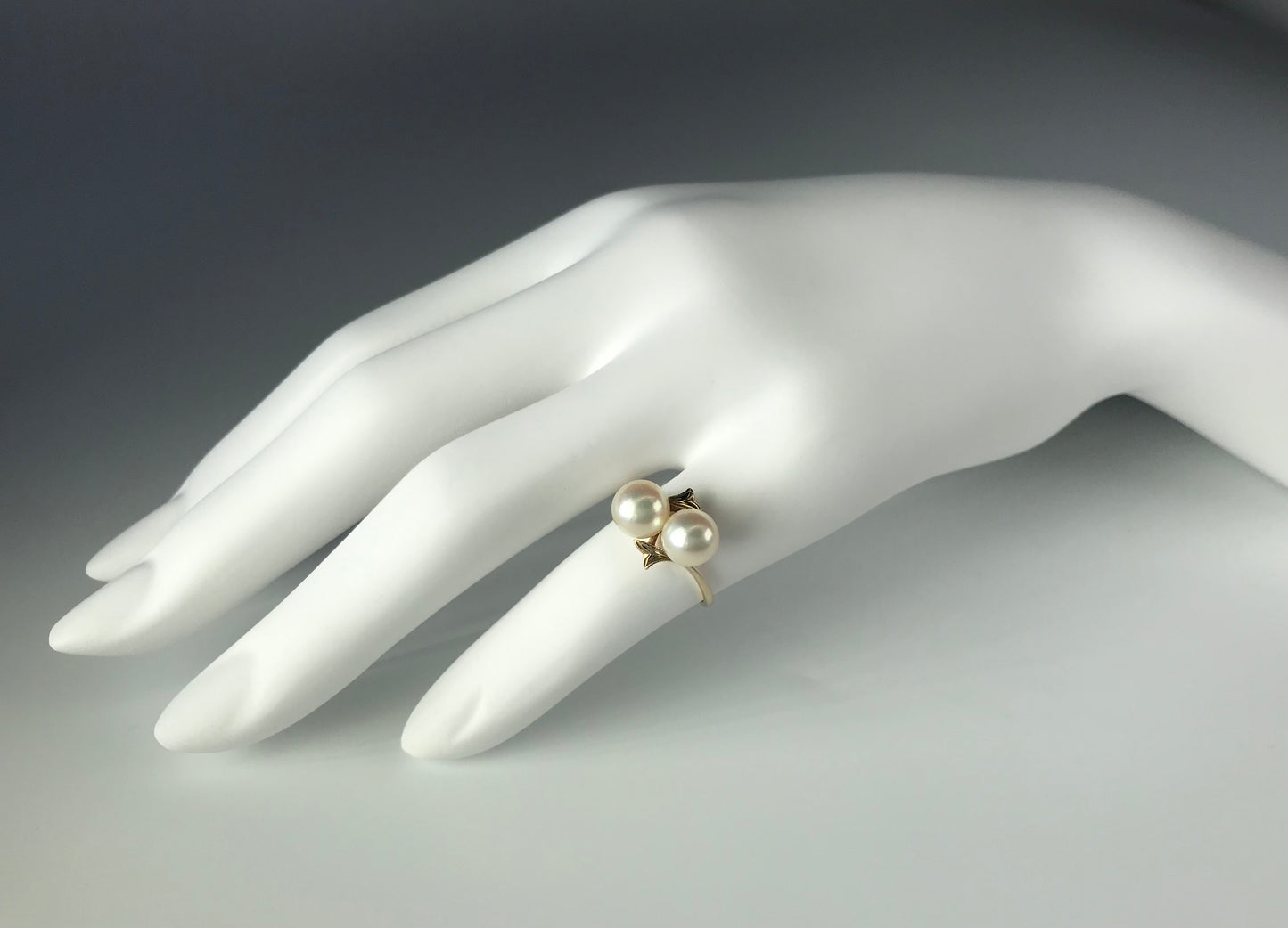 Mikimoto Akoya pearls 14K gold vintage ring